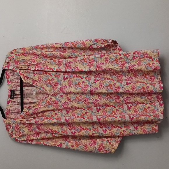 Jones New York size 2X women's colorful floral pull-on blouse. - Picture 15 of 16